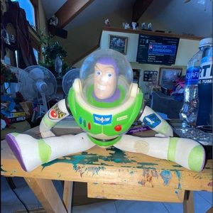 Buzz light year
